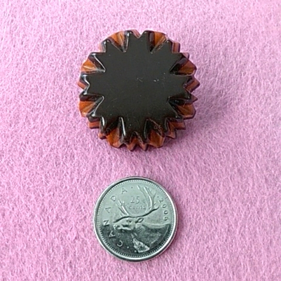 Vintage Bakelite Buttons (Pair) - Picture 5 of 5